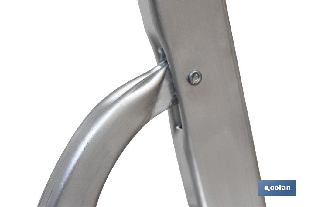 ESCALERA ALUMINIO 5 PELDAÑOS Y 1,13 M ALTURA ÚTIL