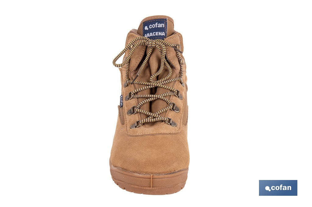 BOTA DE TREKKING NATURAL MODELO ARACENA TALLA 42