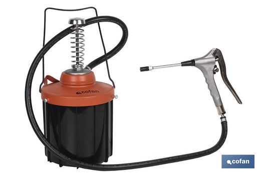 KIT BOMBA DE GRASA PORTÁTIL 5 KGS.