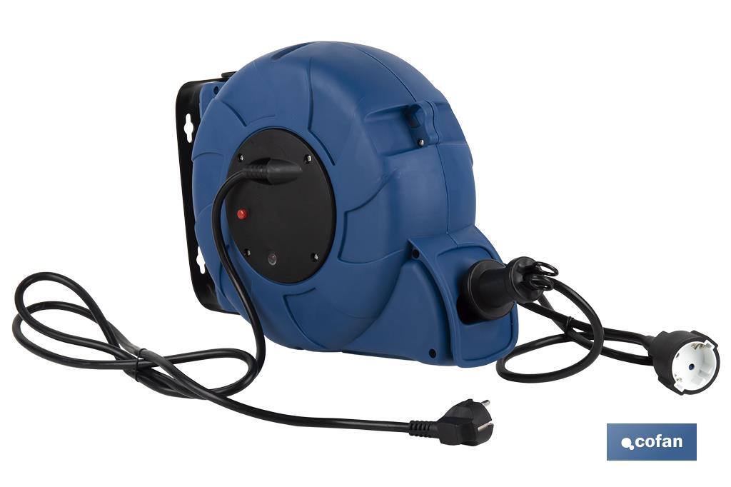 ENROLLACABLES AUTOMÁTICO SOPORTE PARED T/T-16M (14+2)